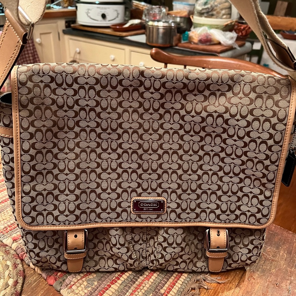 Coach Large Signature Beige Canvas & Leather Messenger Bag Satchel F70293